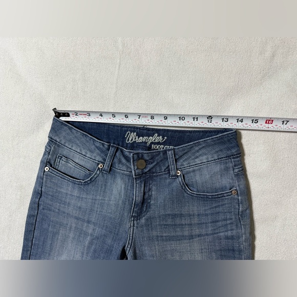 Wrangler Jeans Womens 5‎ Blue Bootcut Low Rise Medium Wash Stretch Western Denim - Picture 5 of 9